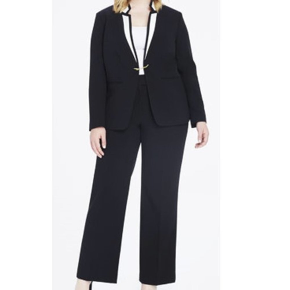 NEW Tahari Plus Colorblocked Collar Crepe Pantsuit